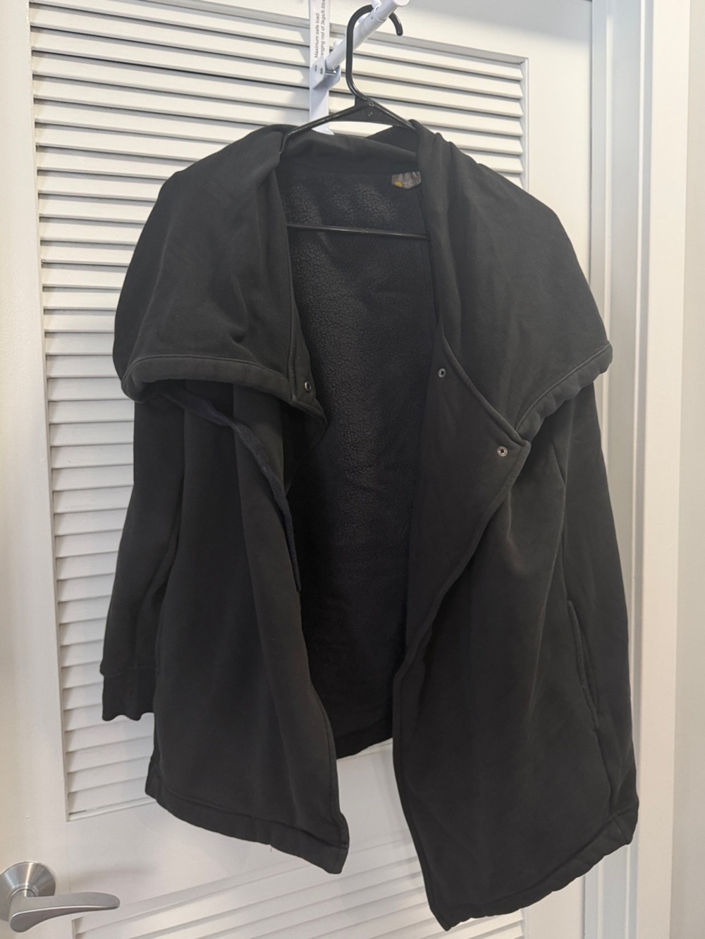 Zella black cross-over athleisure sweatshirt